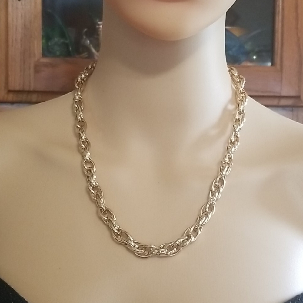 Women gold tone chain necklace - 20"